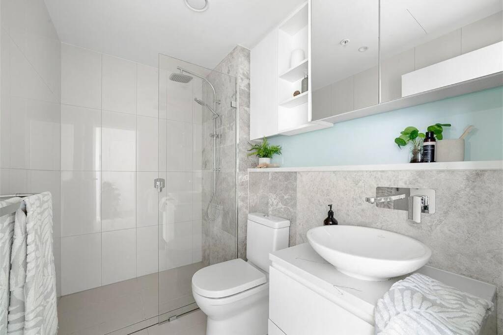 Living By Water Marina Square 2BR Apartment