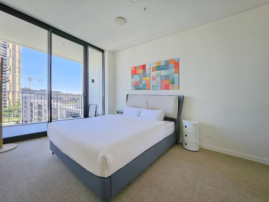 Living By Water Marina Square 2BR Apartment