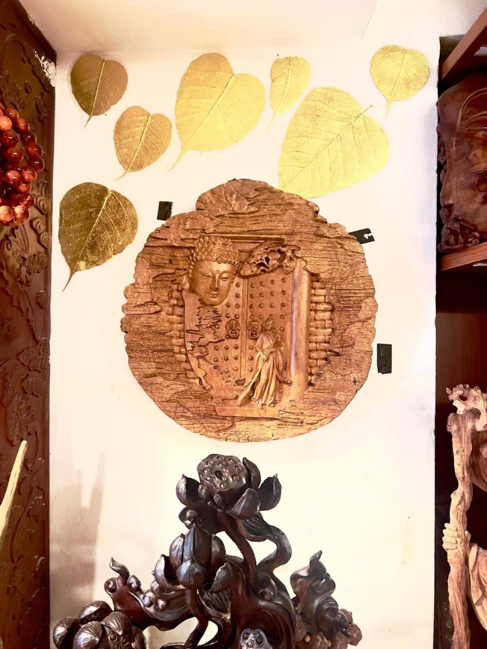 Old Quarter Heart 2 min walk to Hoan Kiem Lake PRIME LOCATION