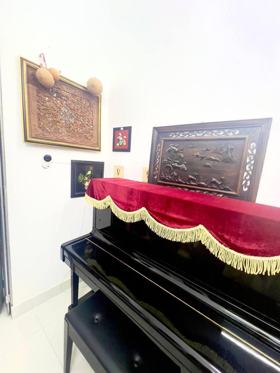 Old Quarter Heart 2 min walk to Hoan Kiem Lake PRIME LOCATION