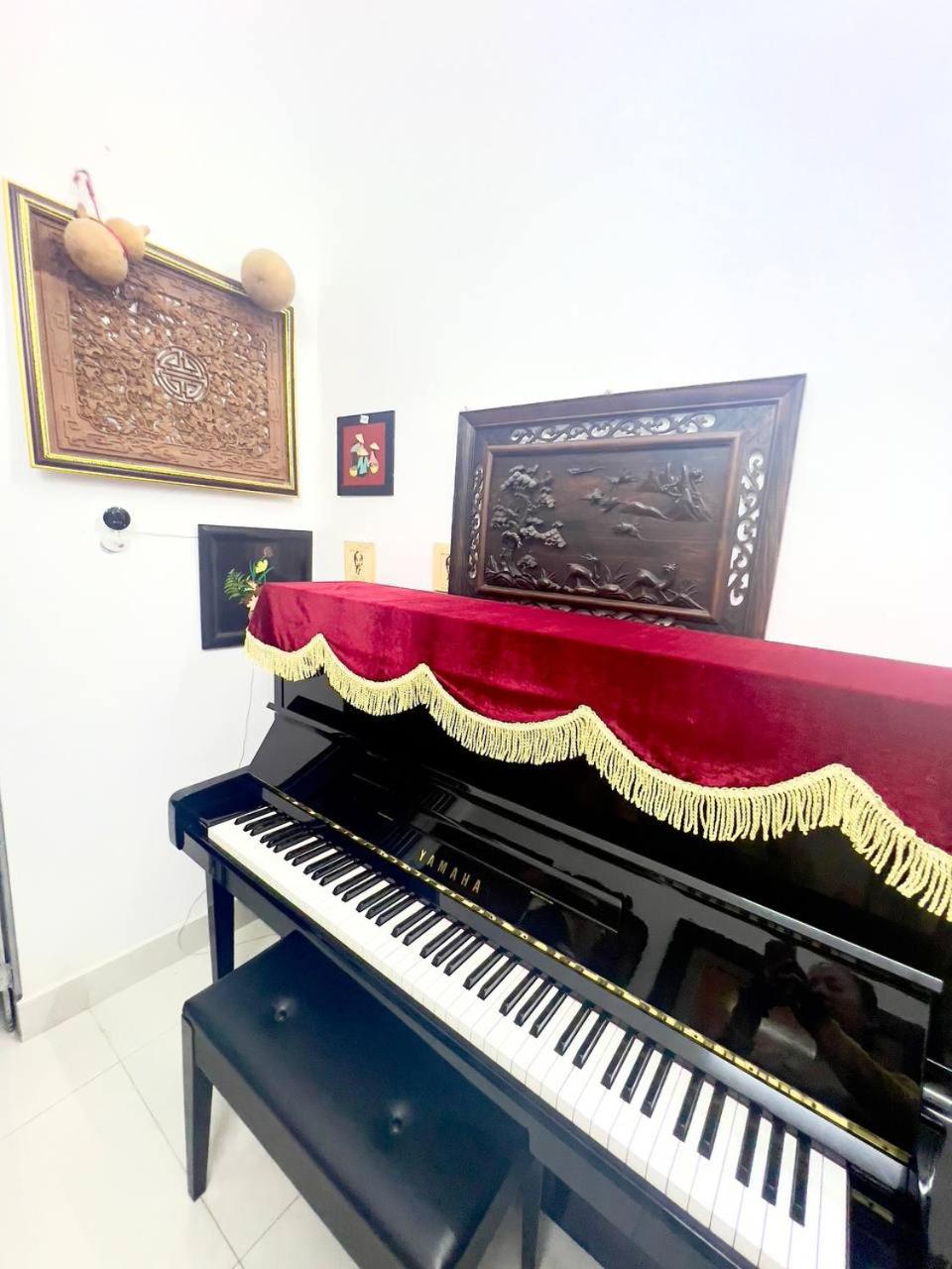 Old Quarter Heart 2 min walk to Hoan Kiem Lake PRIME LOCATION