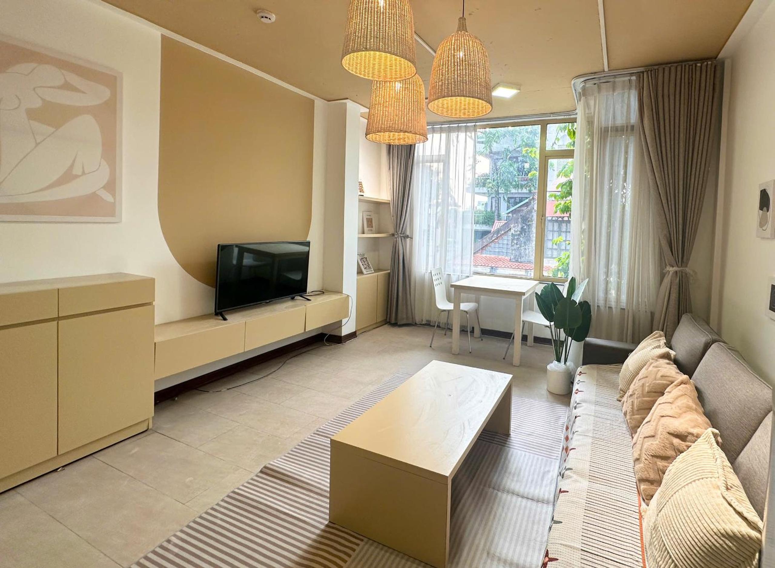 Luxe Paradise Residence 80 Tu Hoa