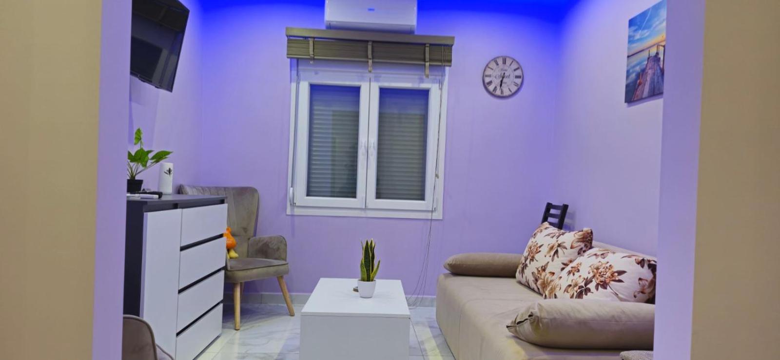 Phidias House