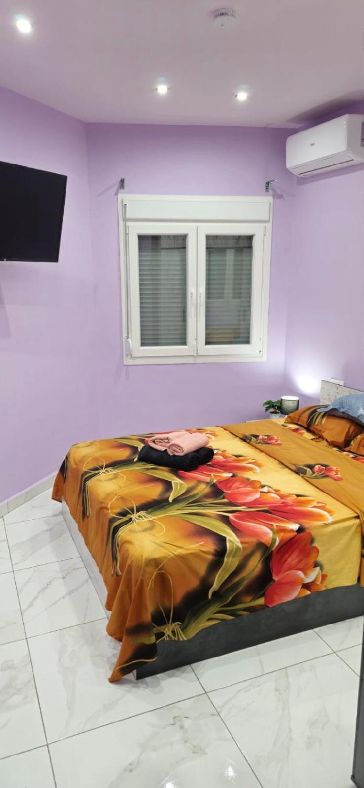 Phidias House
