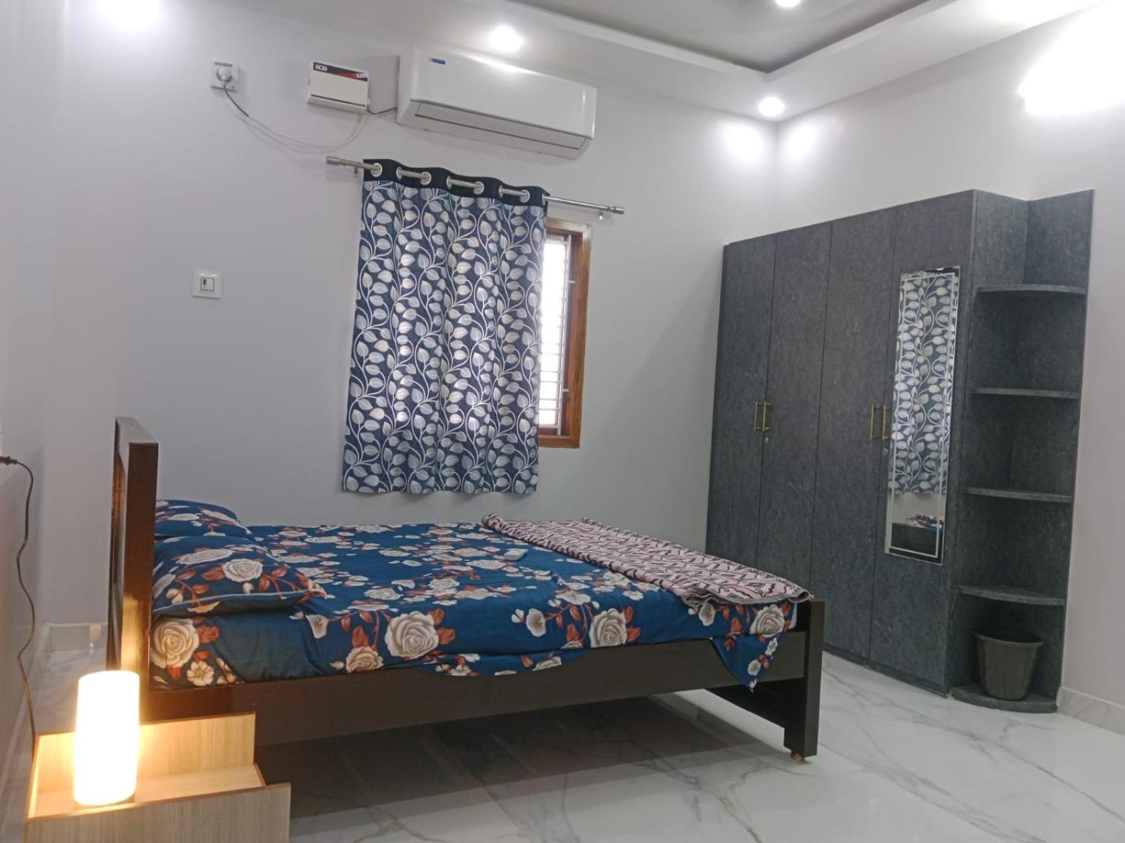 PN Guest House-AALA