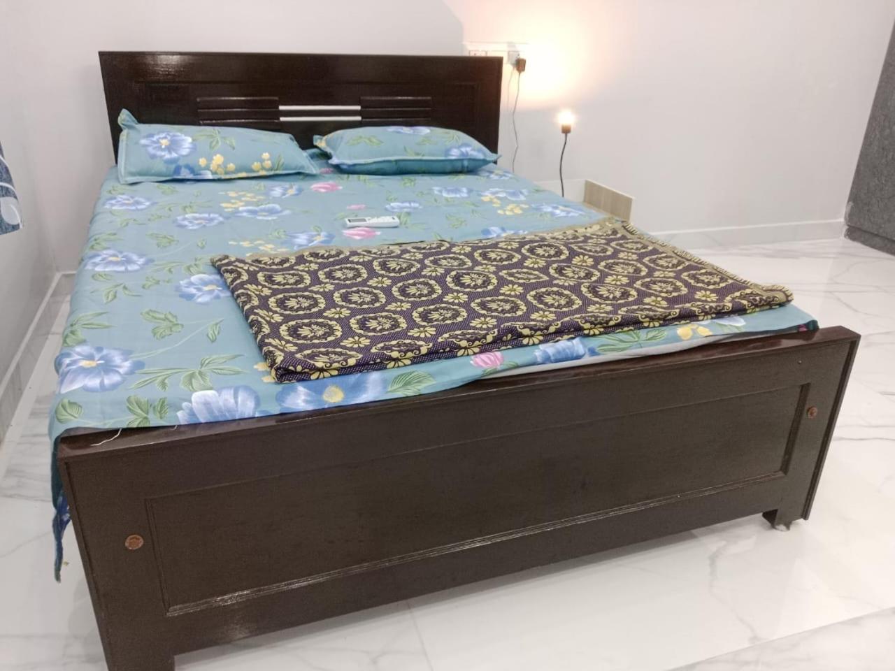 PN Guest House-AALA
