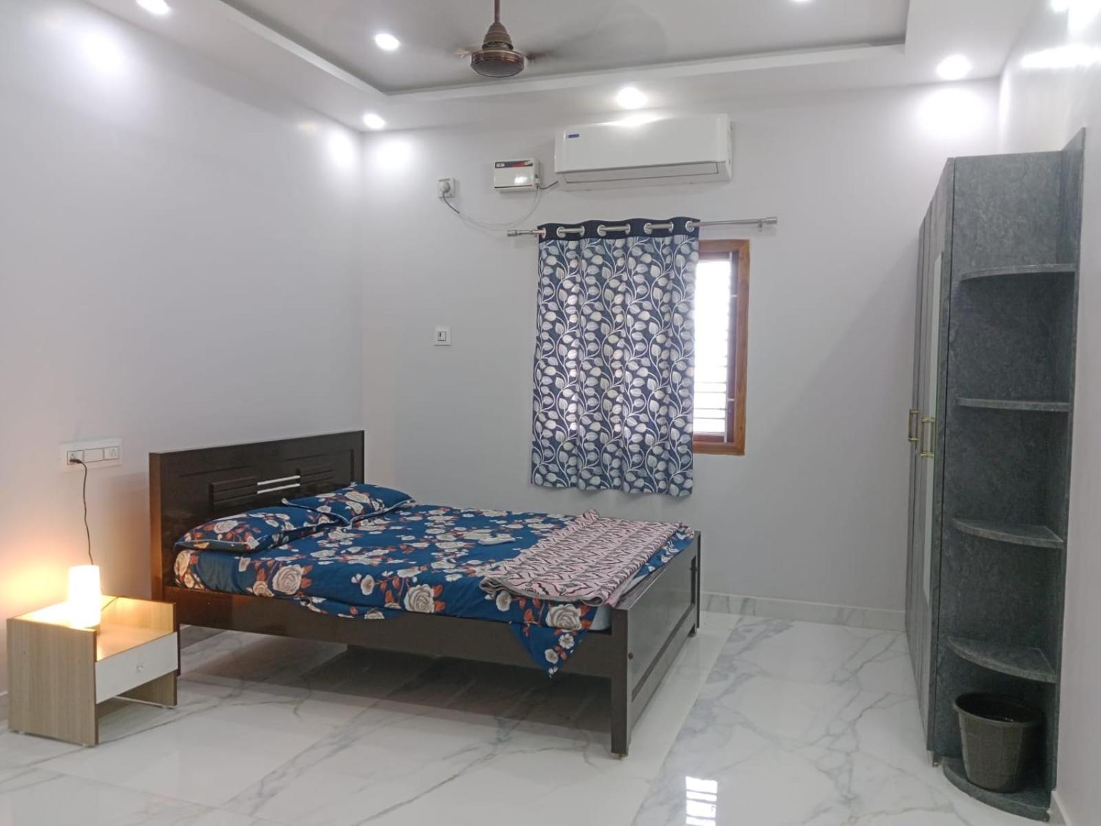 PN Guest House-AALA