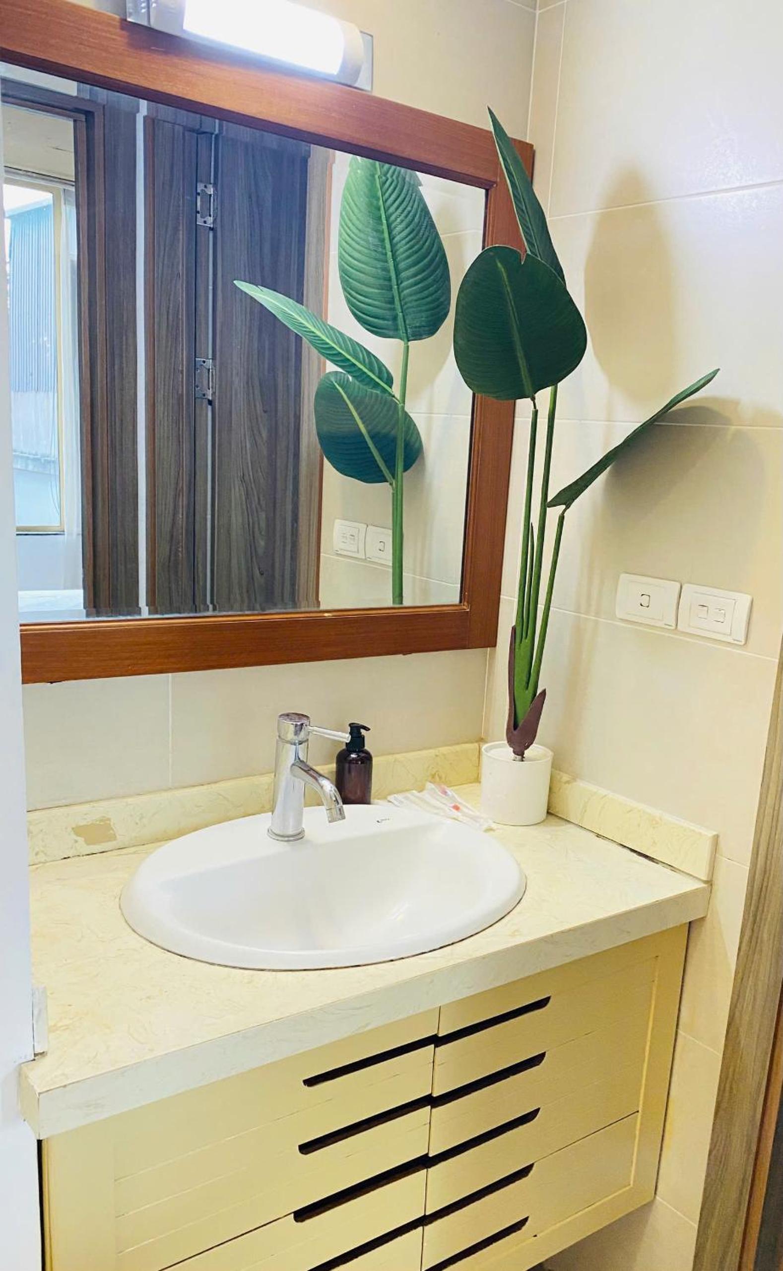 Luxe Paradise Residence 80 Tu Hoa