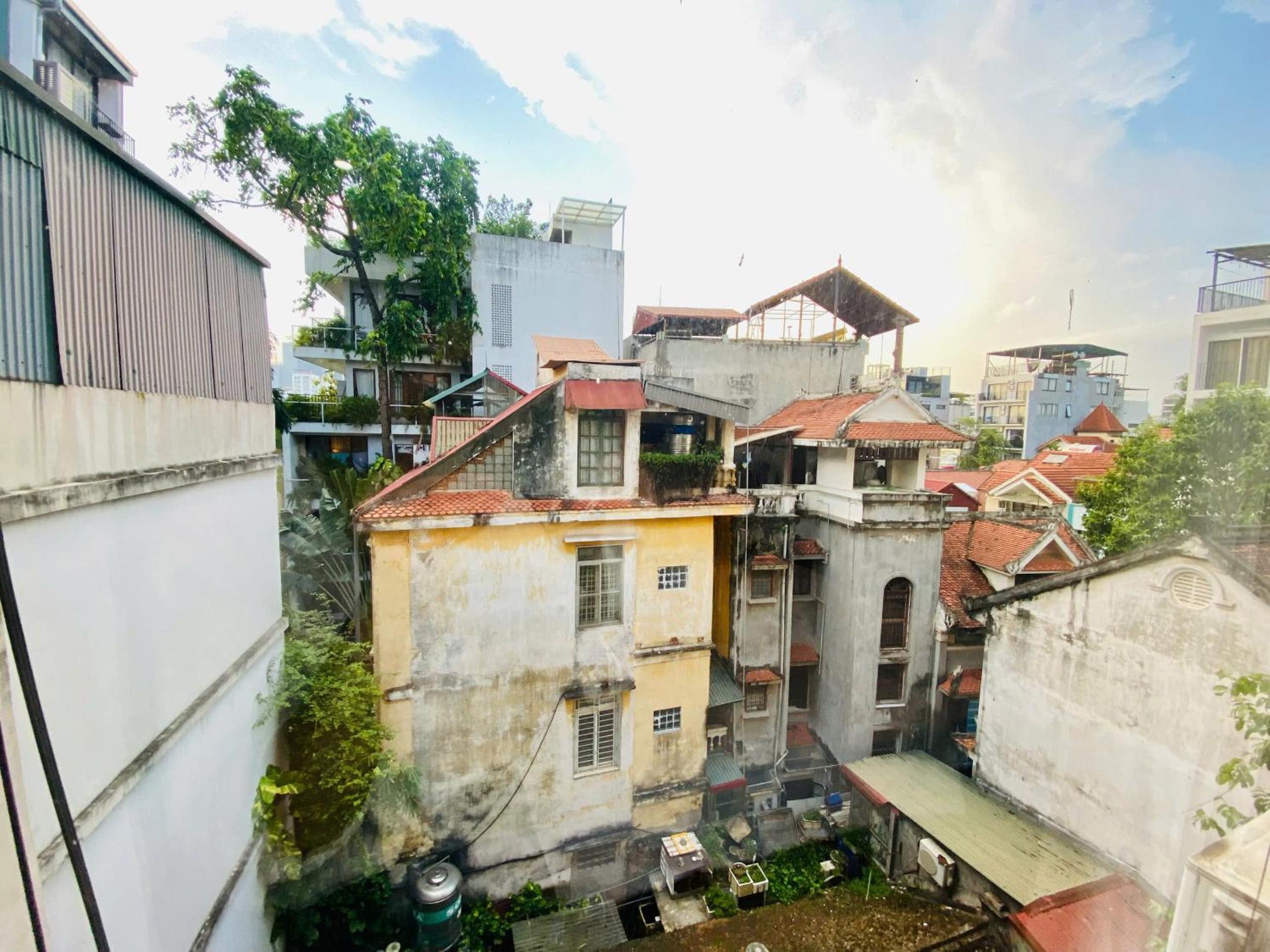 Luxe Paradise Residence 80 Tu Hoa