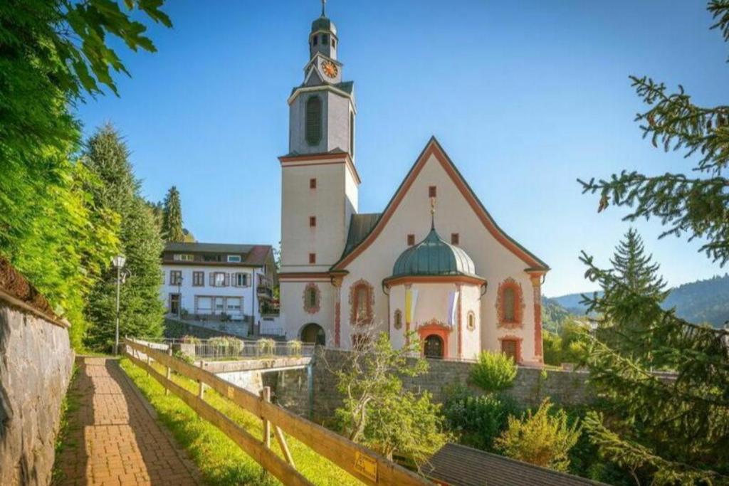 Fereinwohnung Tannenblick mit 2 Balkonen und Hallenbad - Mein Schwarzwaldhäusle