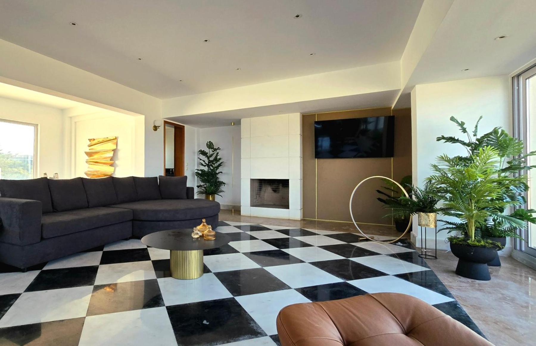 Penthouse 12