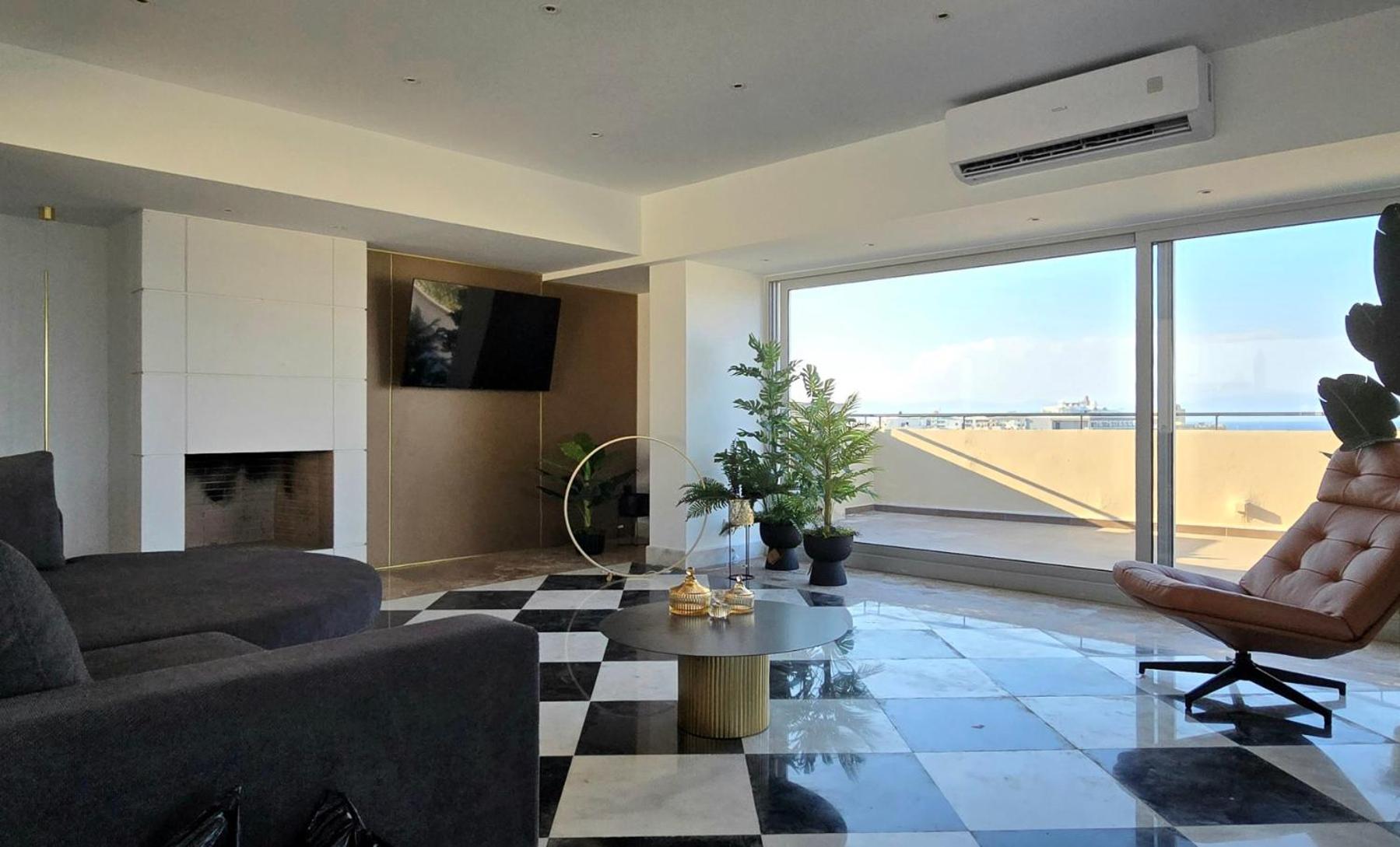 Penthouse 12