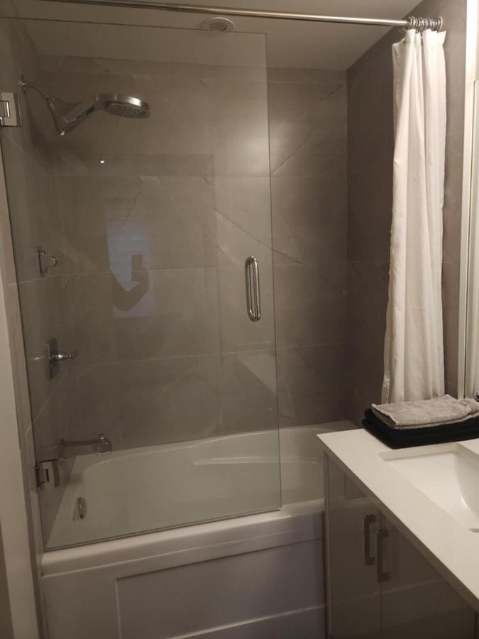 2-Bed Condo - Ultimate Comfort & Convenience for Corporate Stays