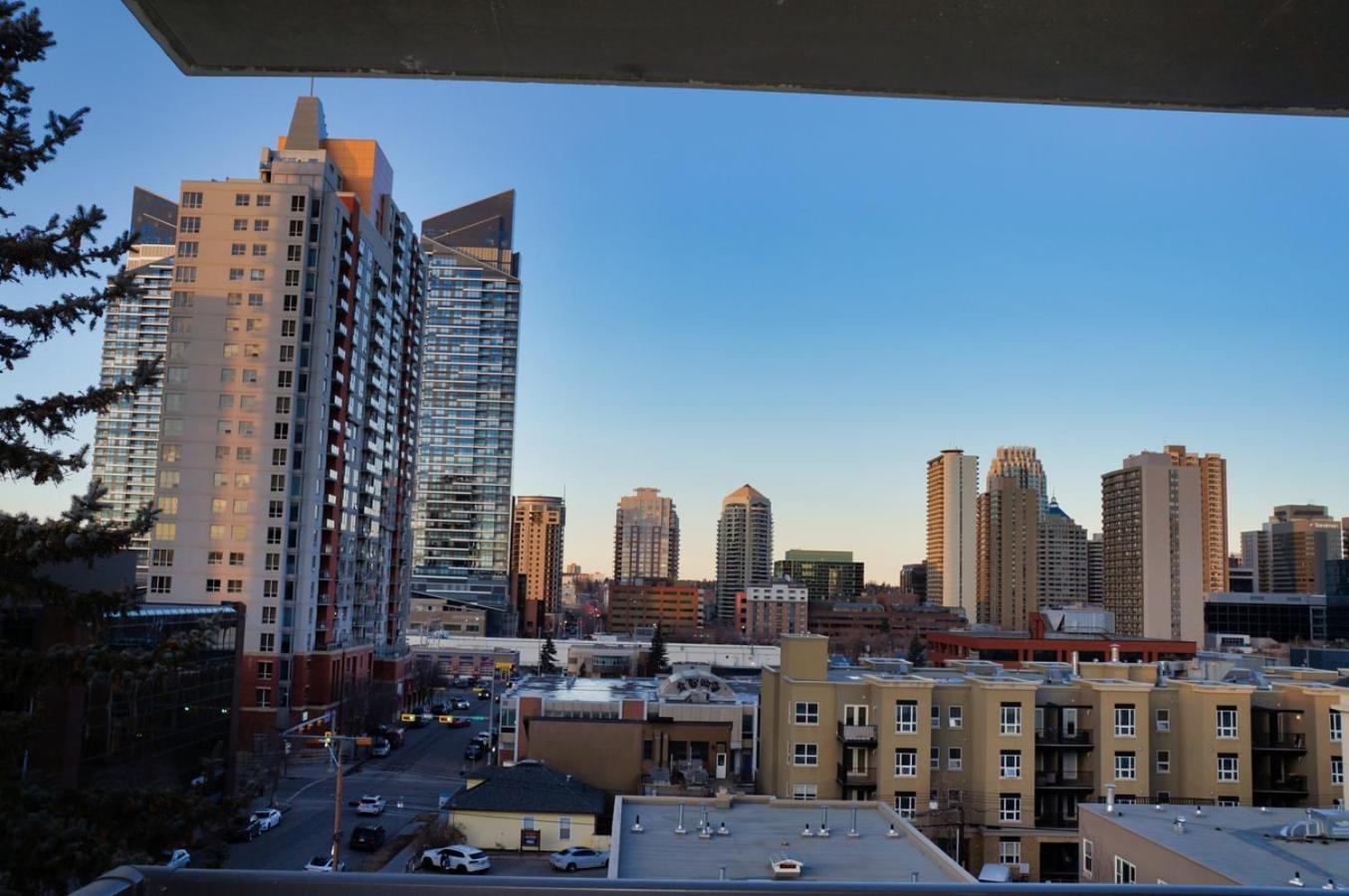 Spacious 2 bedroom in Beltline on the top floor