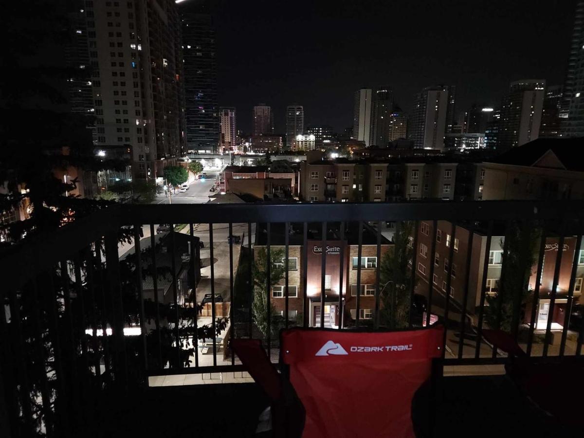 Spacious 2 bedroom in Beltline on the top floor