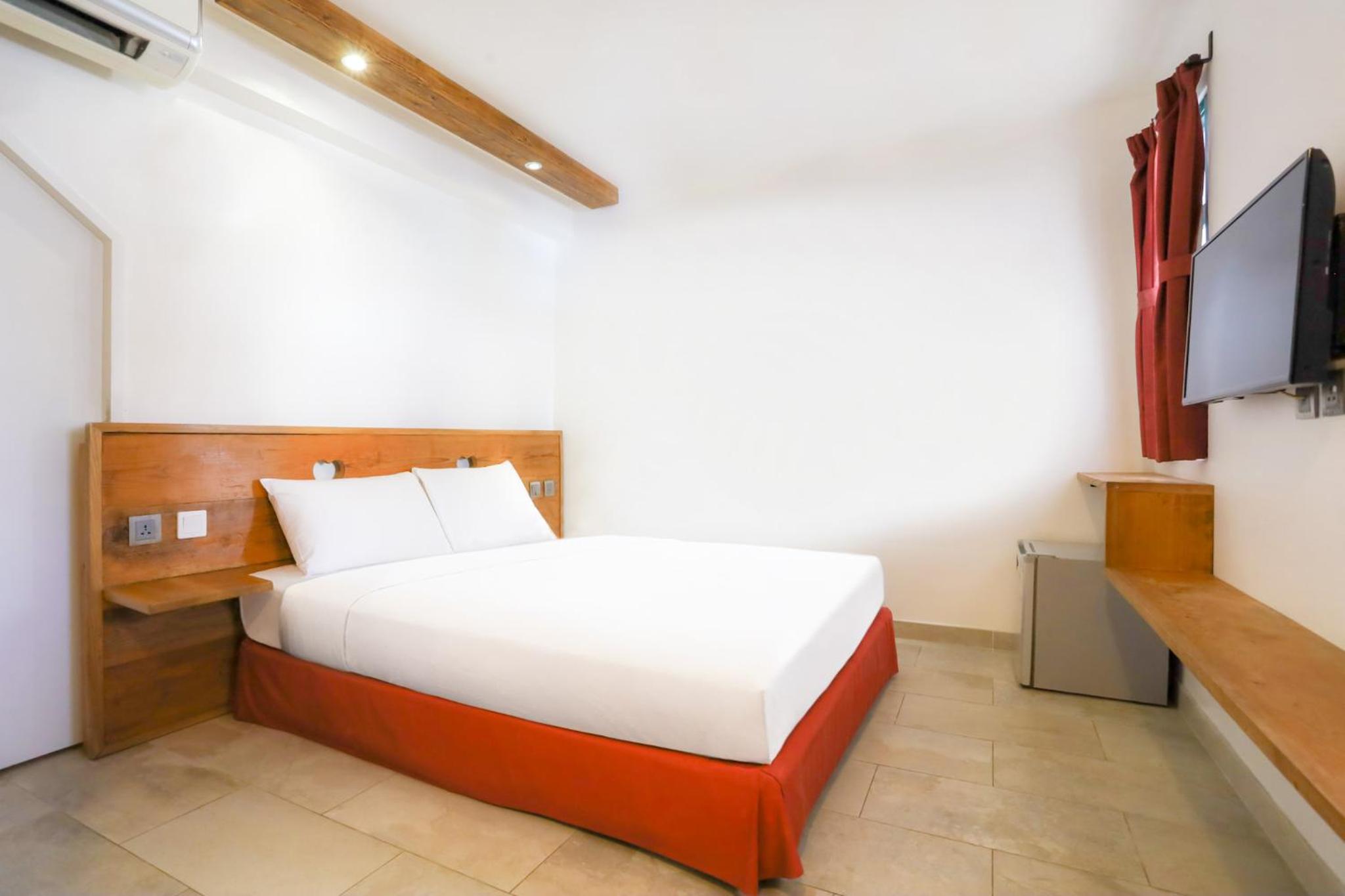 B & B Cheung Chau