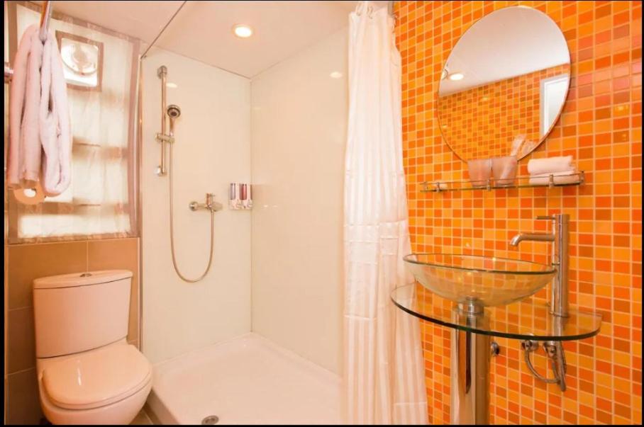 B & B Cheung Chau