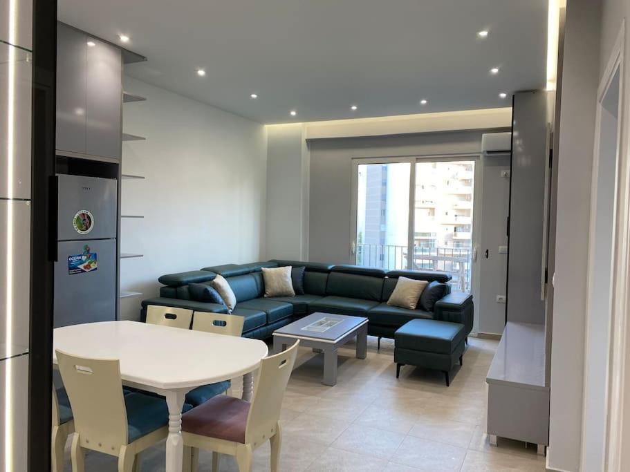 The apartment with the best PRICE