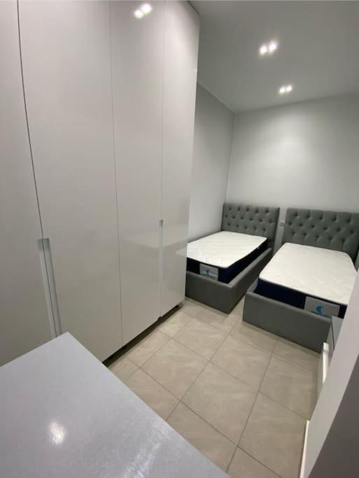 The apartment with the best PRICE