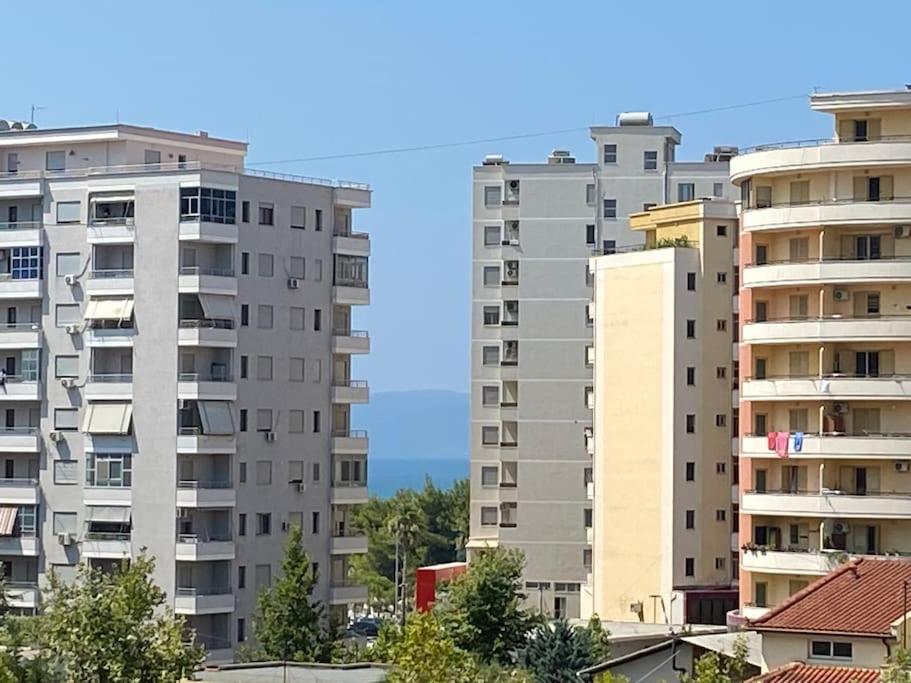 The apartment with the best PRICE