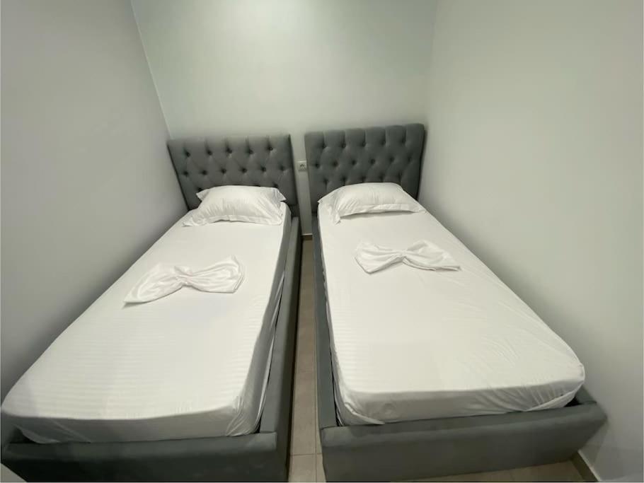 The apartment with the best PRICE