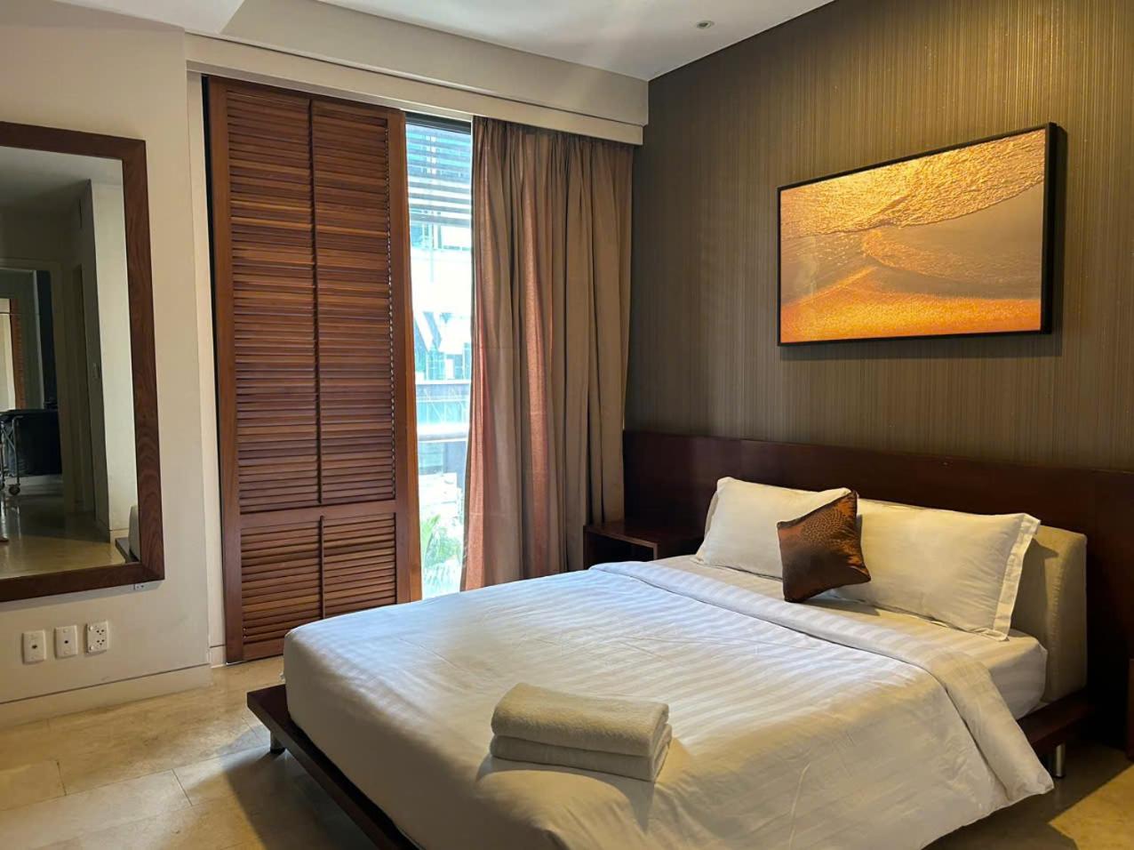 Avalon Suite District 1
