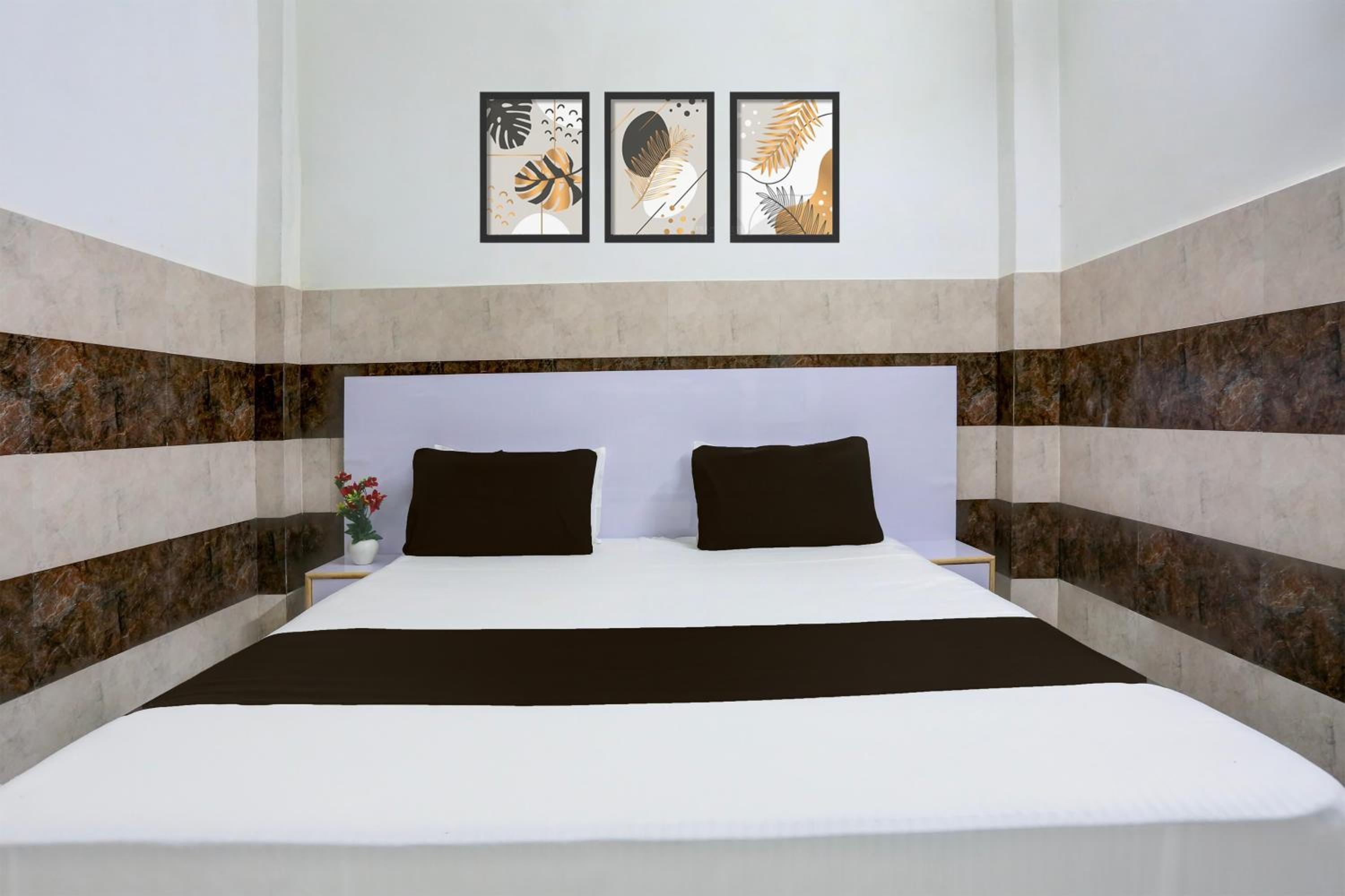 Hotel O Diamond Inn