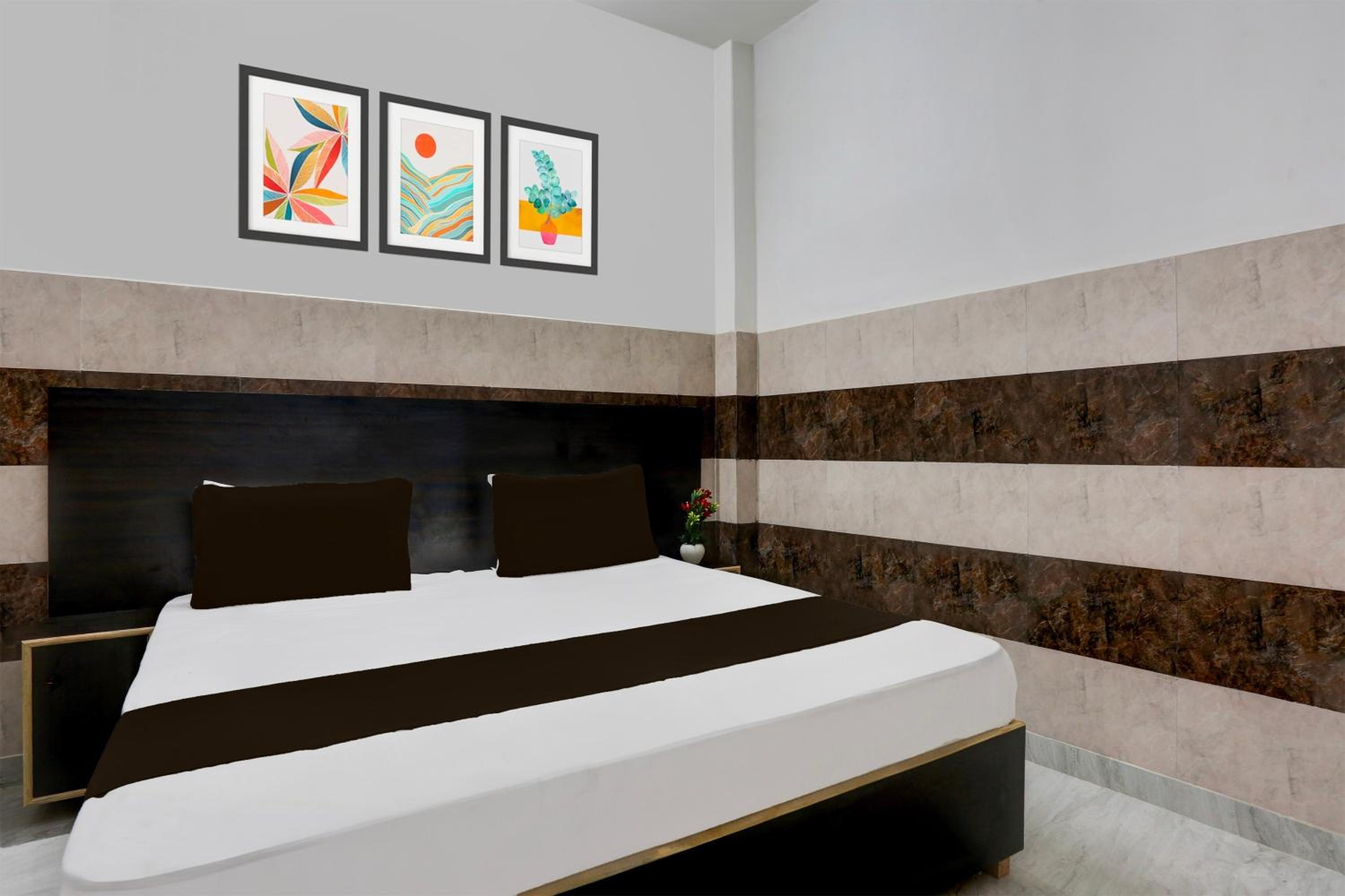 Hotel O Diamond Inn