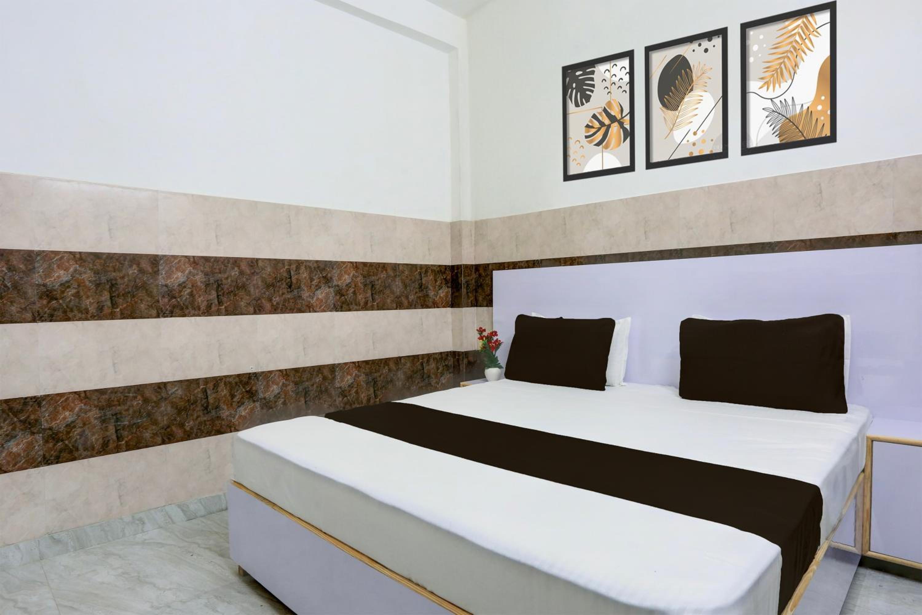 Hotel O Diamond Inn