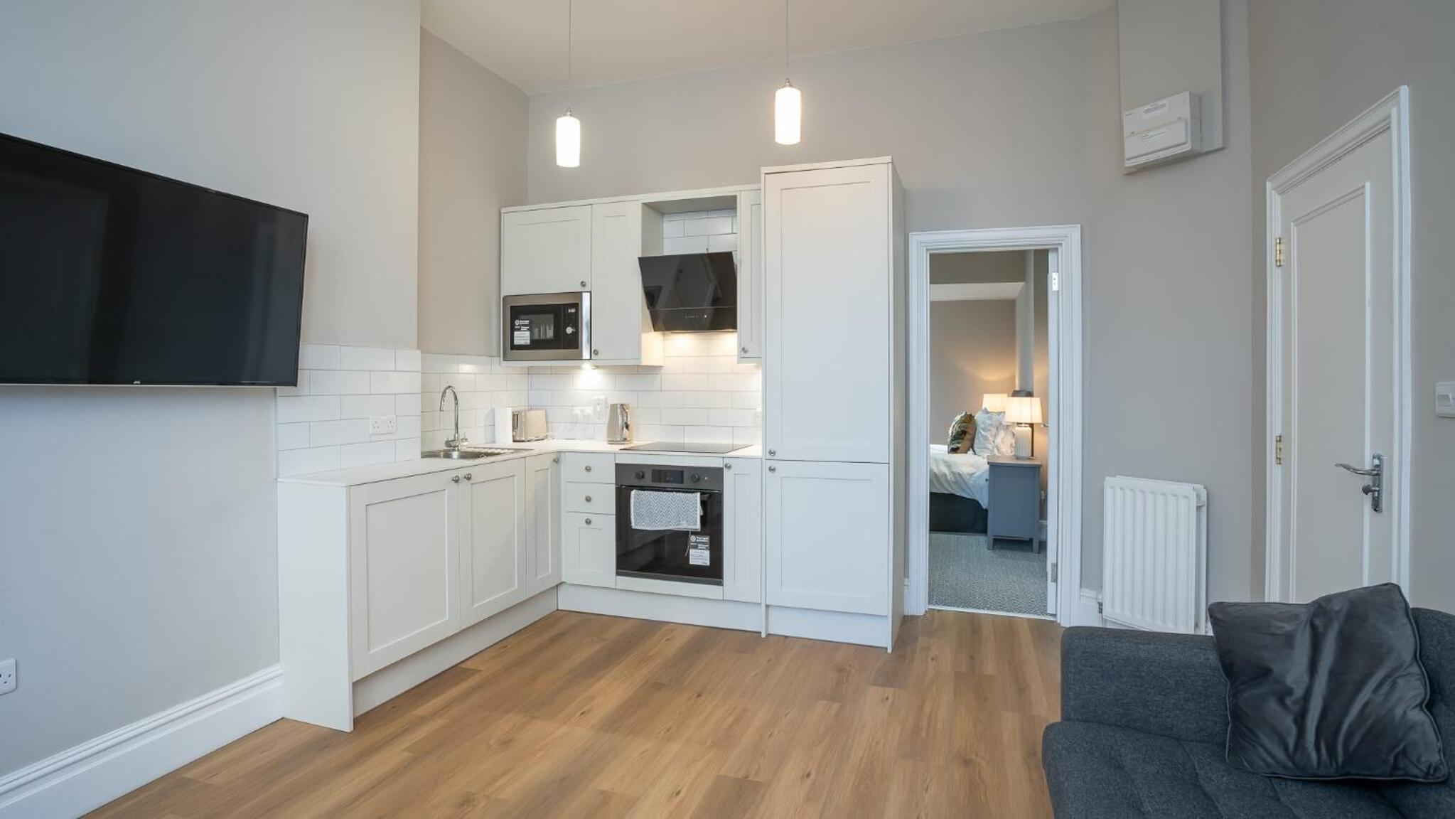 Photo 33