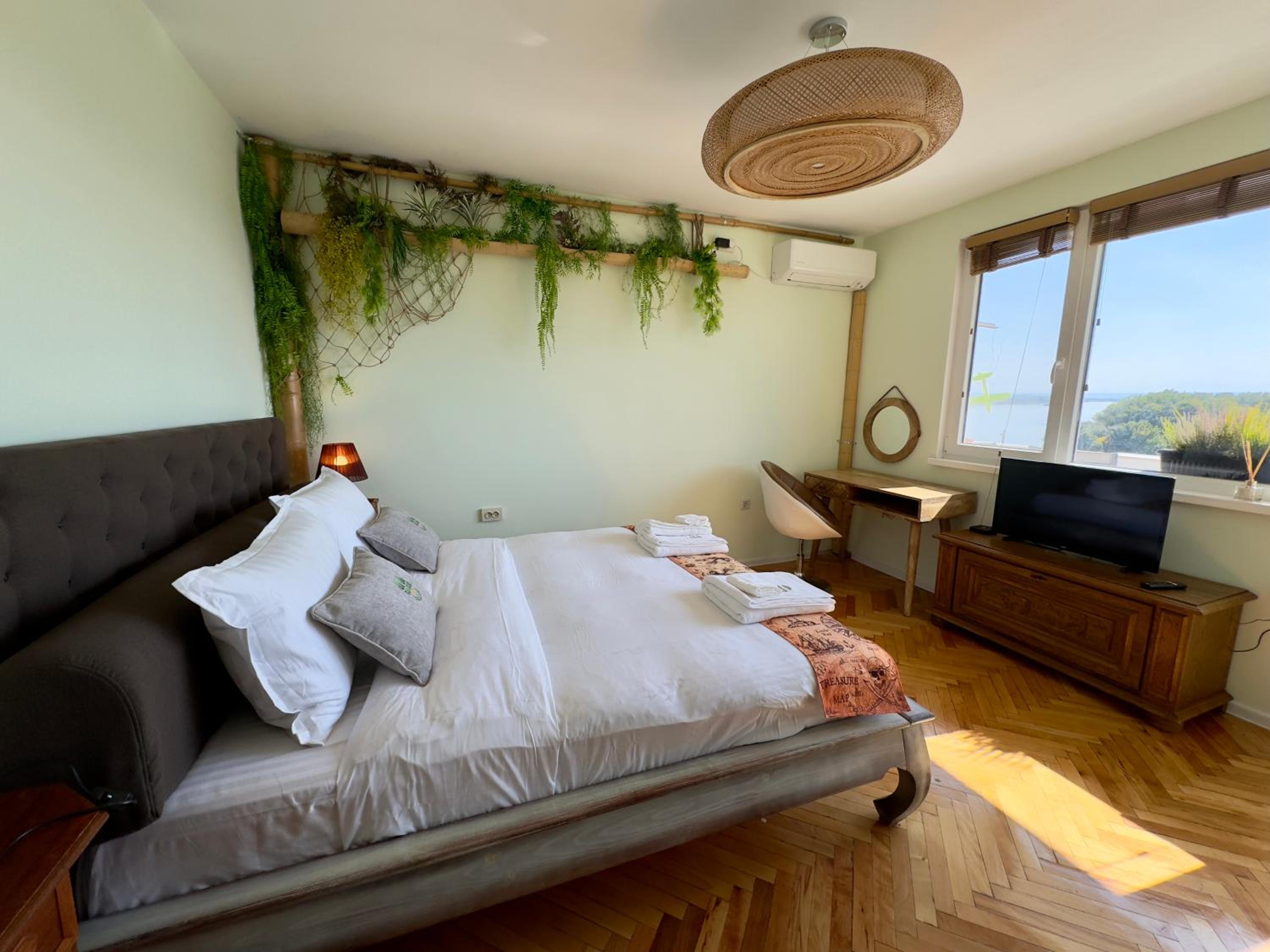 Bamboo tree Apartment