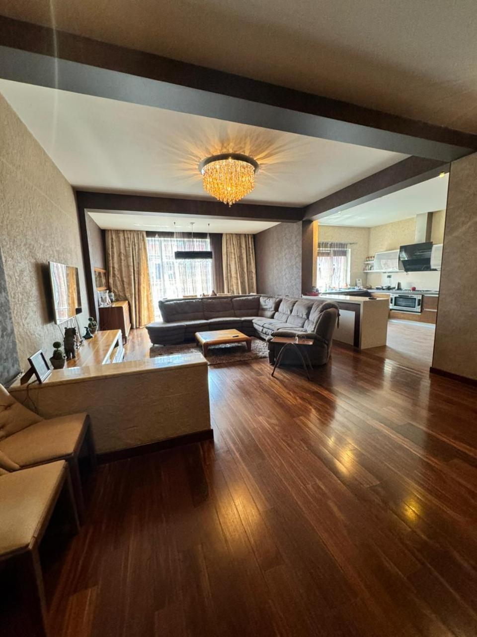 Spacious 5-room apartment near Baku Convention Center