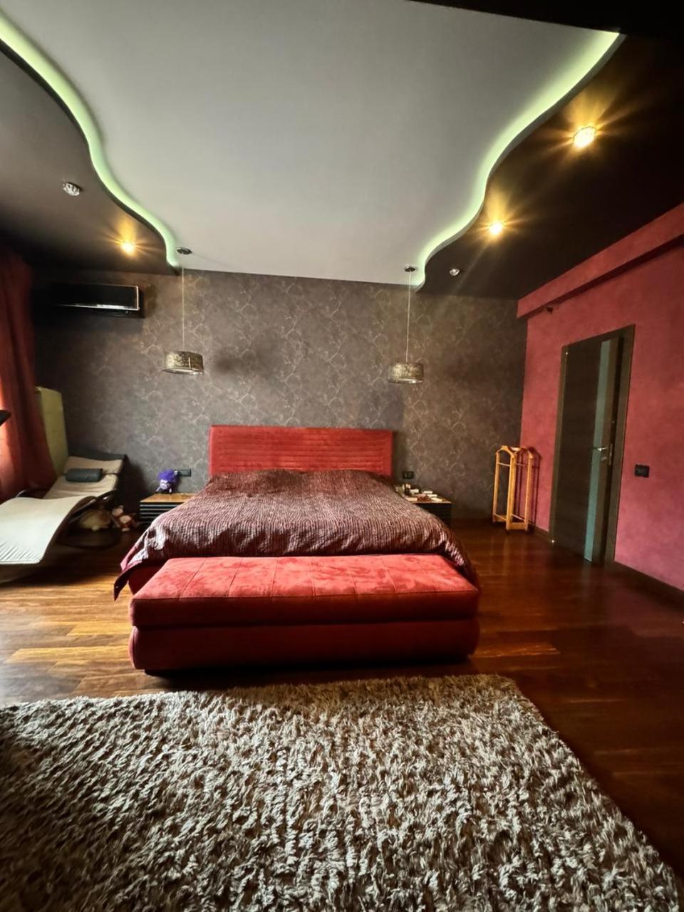 Spacious 5-room apartment near Baku Convention Center