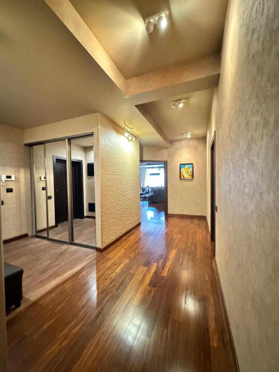 Spacious 5-room apartment near Baku Convention Center