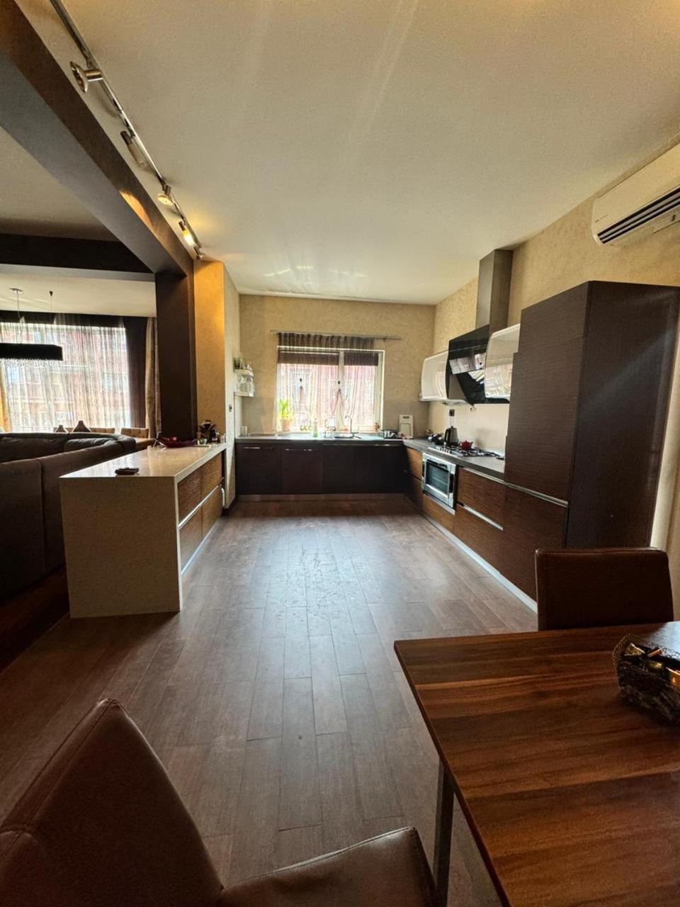 Spacious 5-room apartment near Baku Convention Center