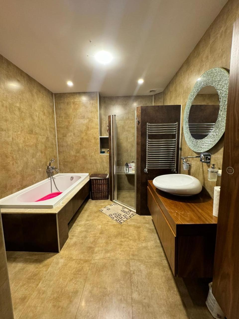 Spacious 5-room apartment near Baku Convention Center