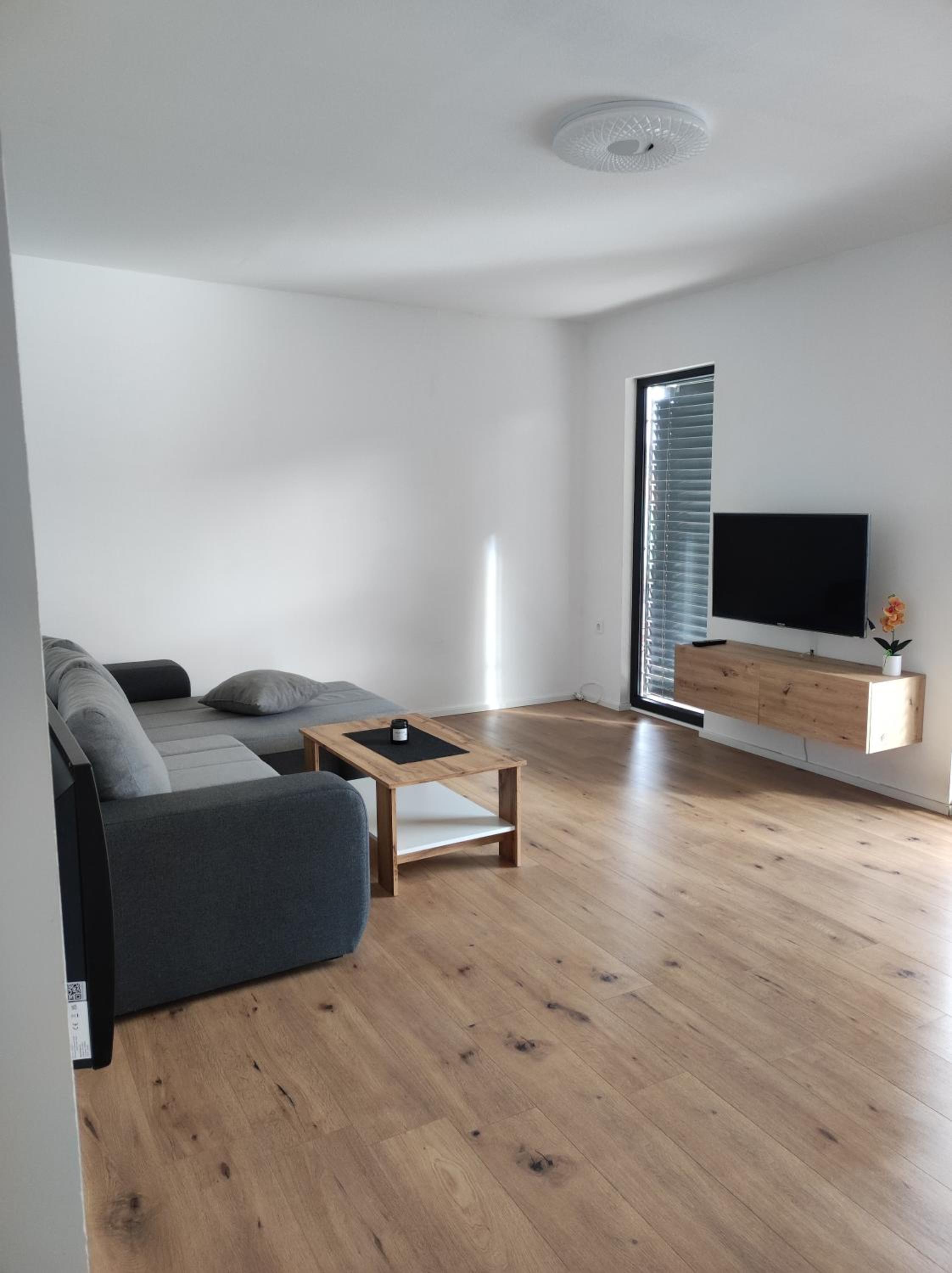 B&D apartment