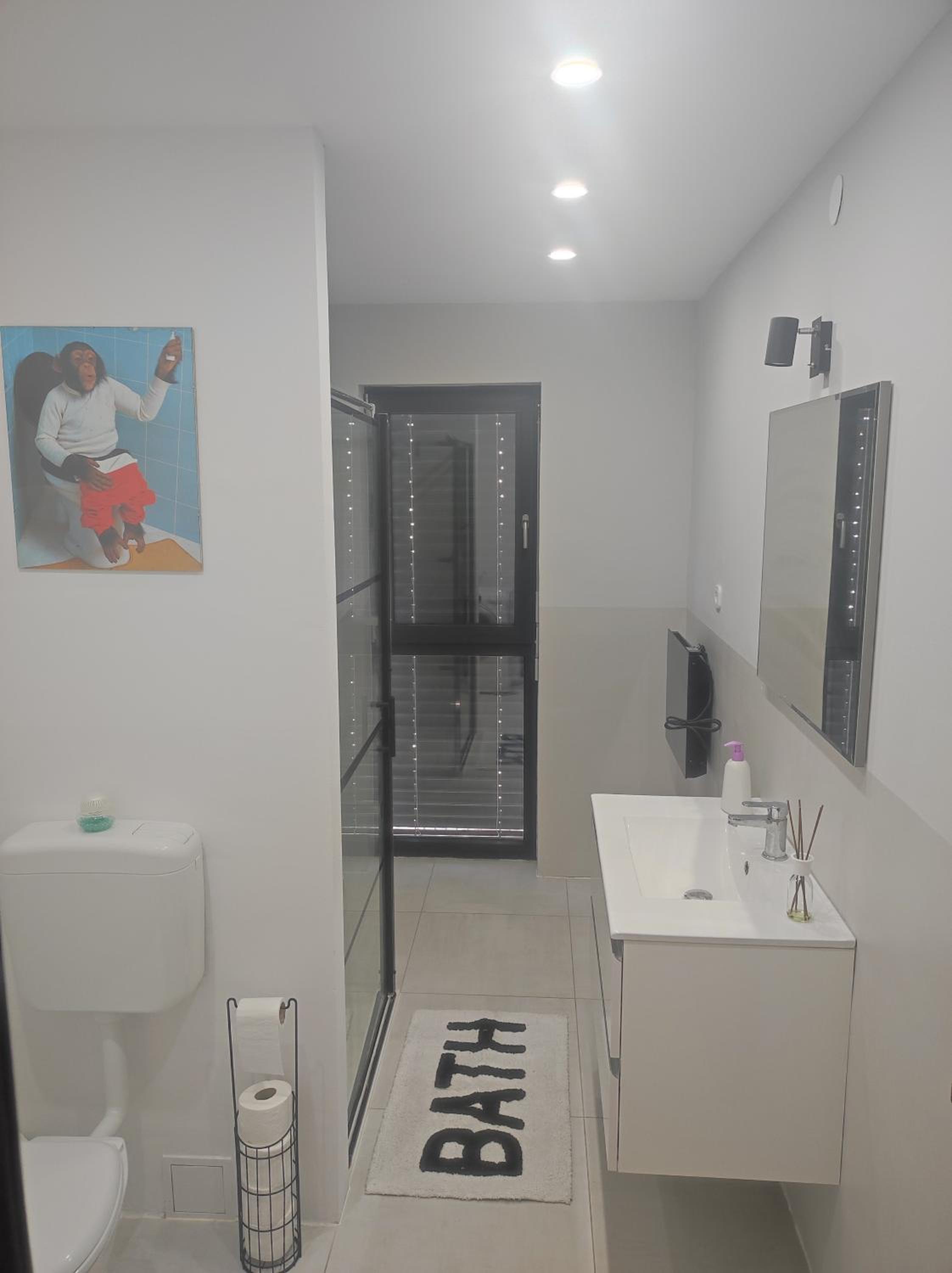 B&D apartment