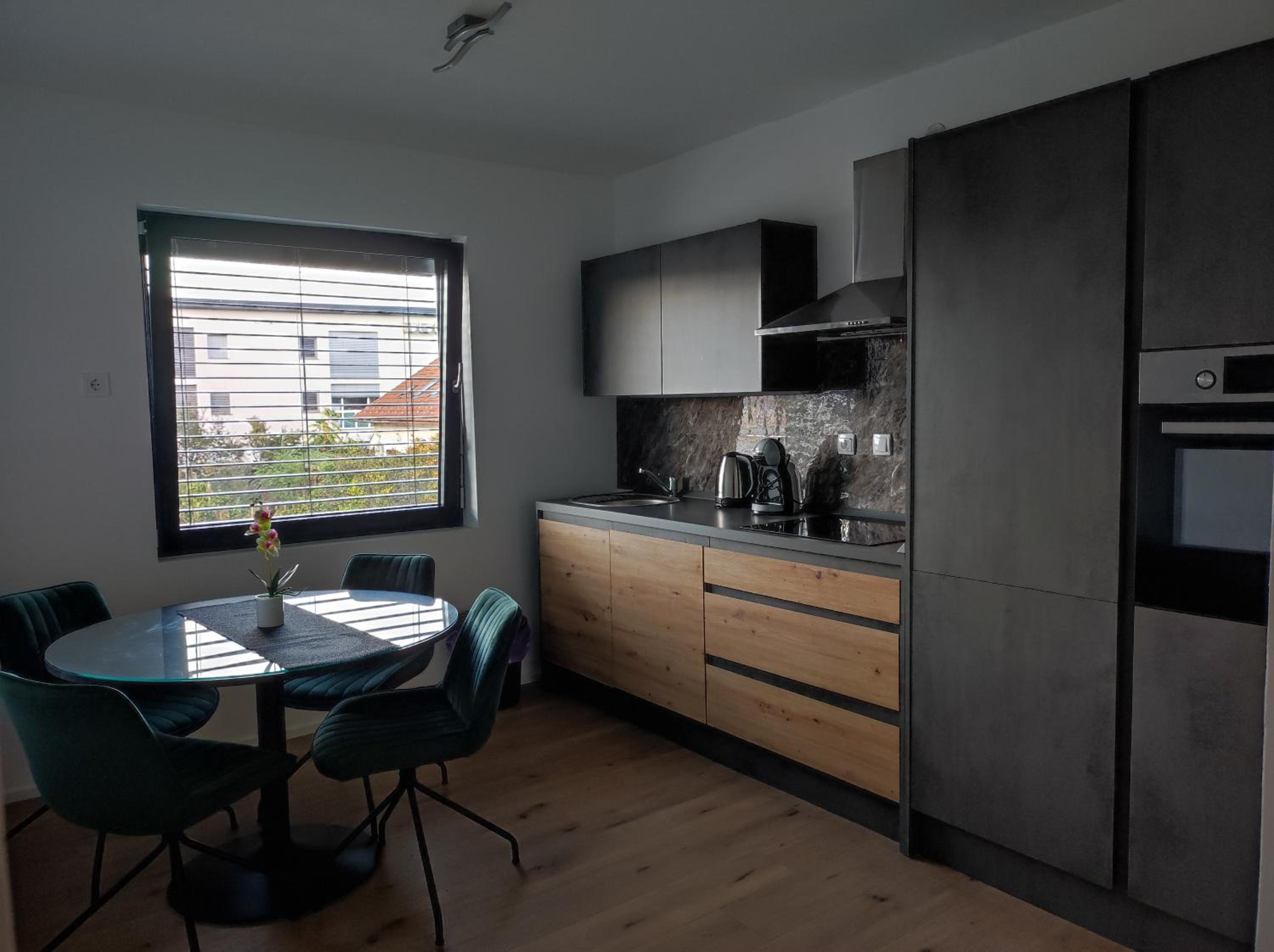 B&D apartment