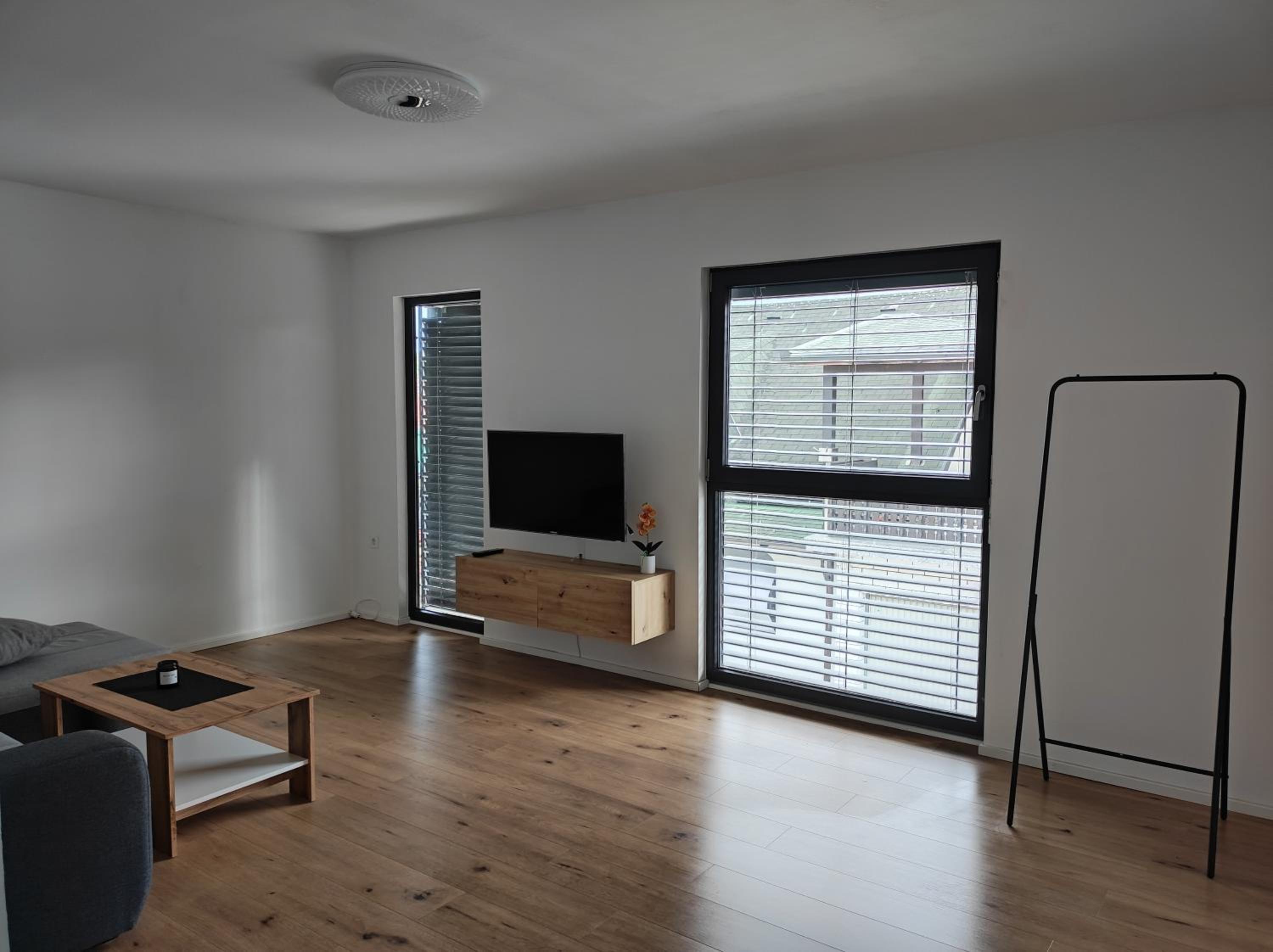 B&D apartment