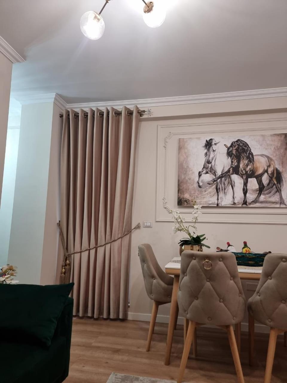 EmeraldApartament