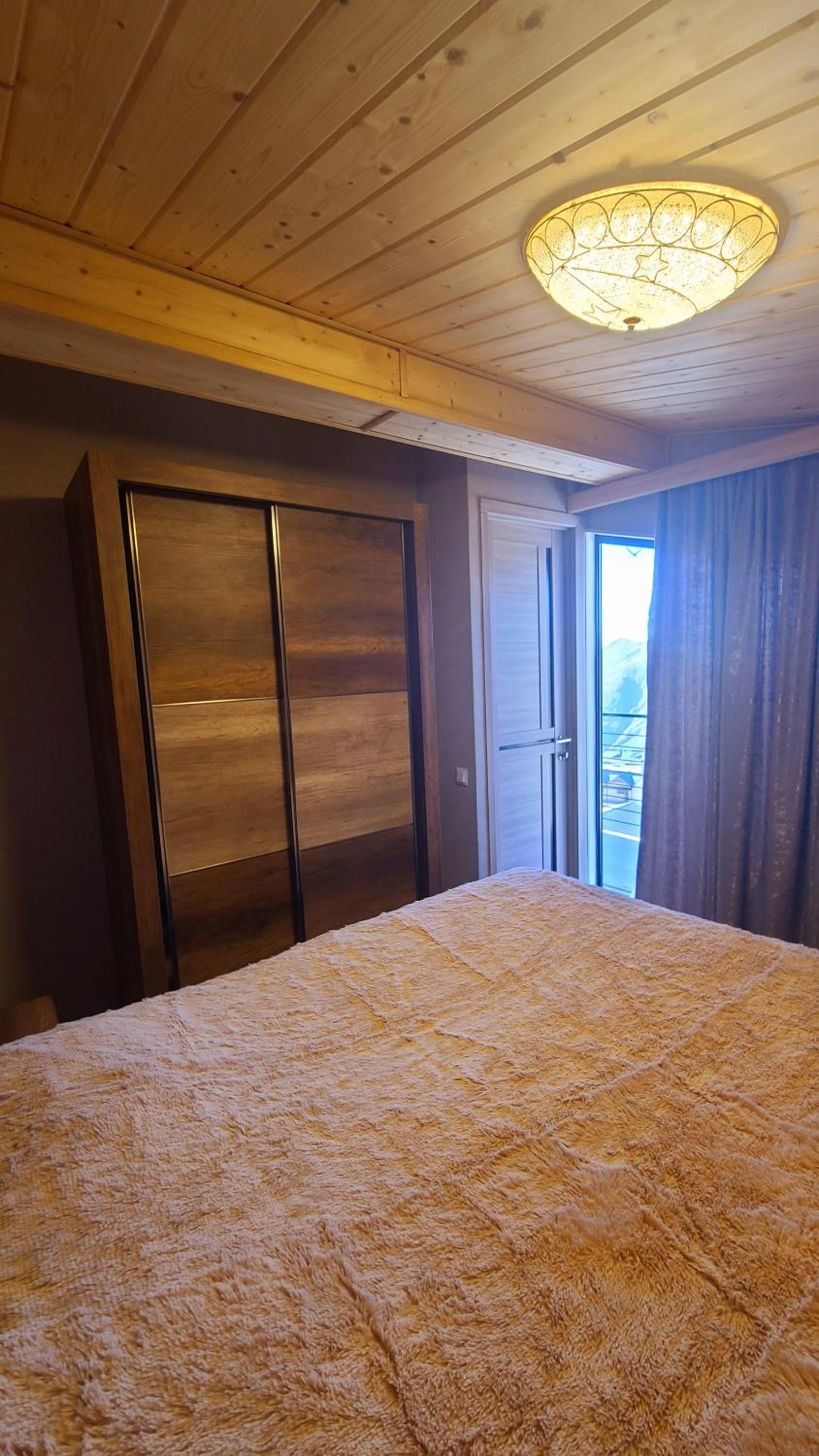 winter house GUDAURI