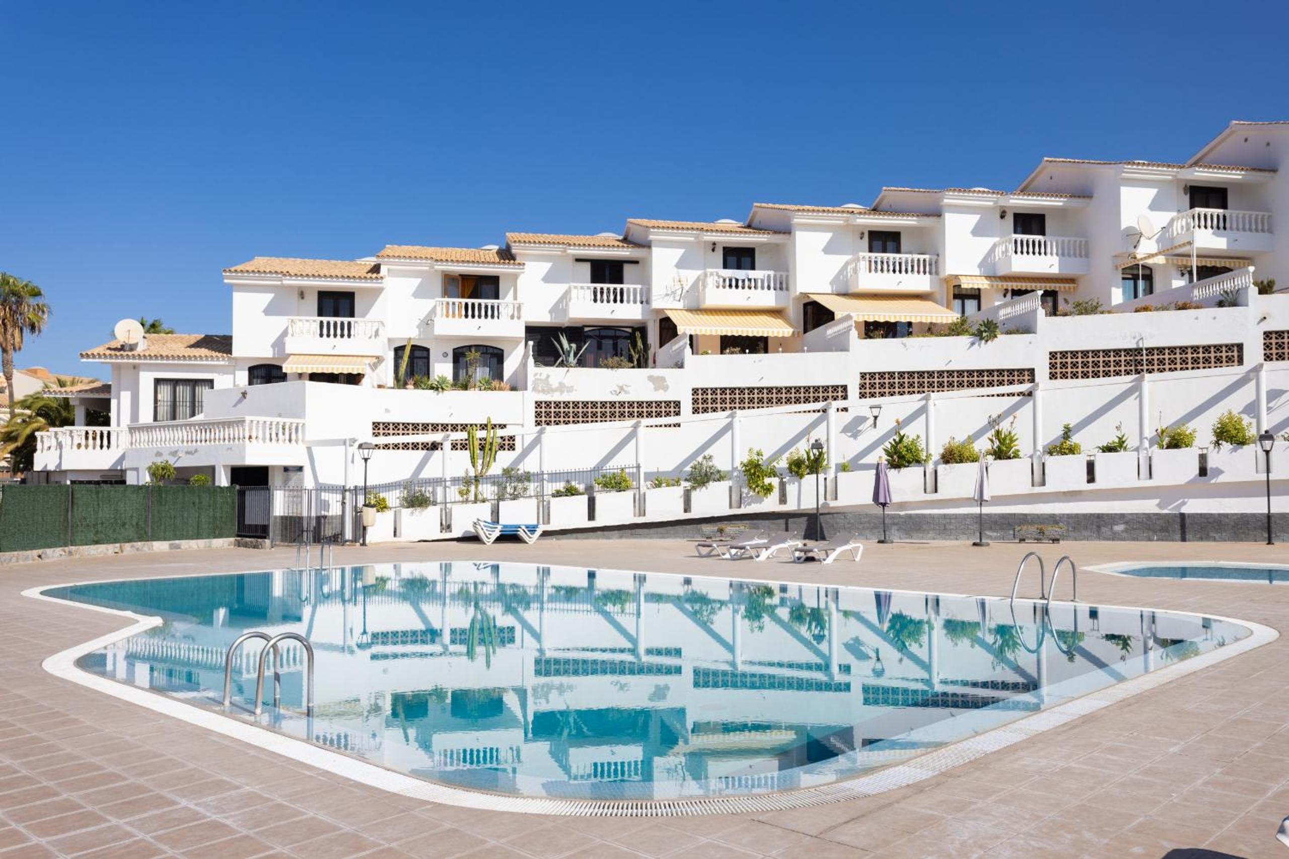 VV Los Halcones with pool view 2