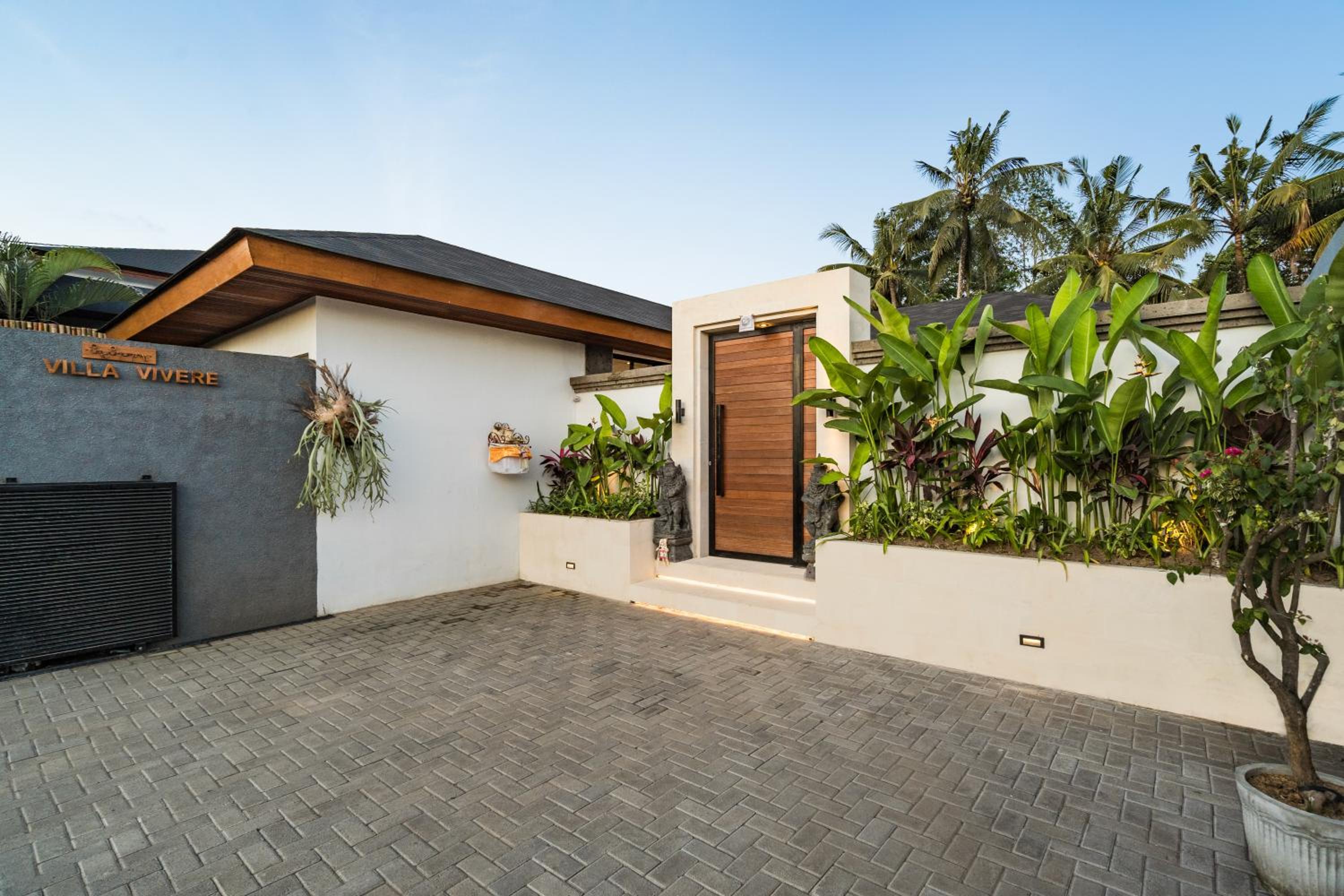 Villa Vivere by BaliSuperHost