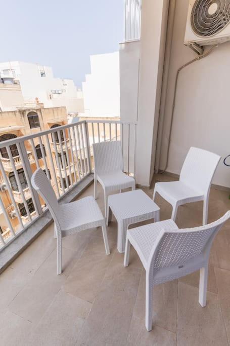 Lovely 2BR Apt with Private Balcony in Marsalforn by 360 Estates view 5