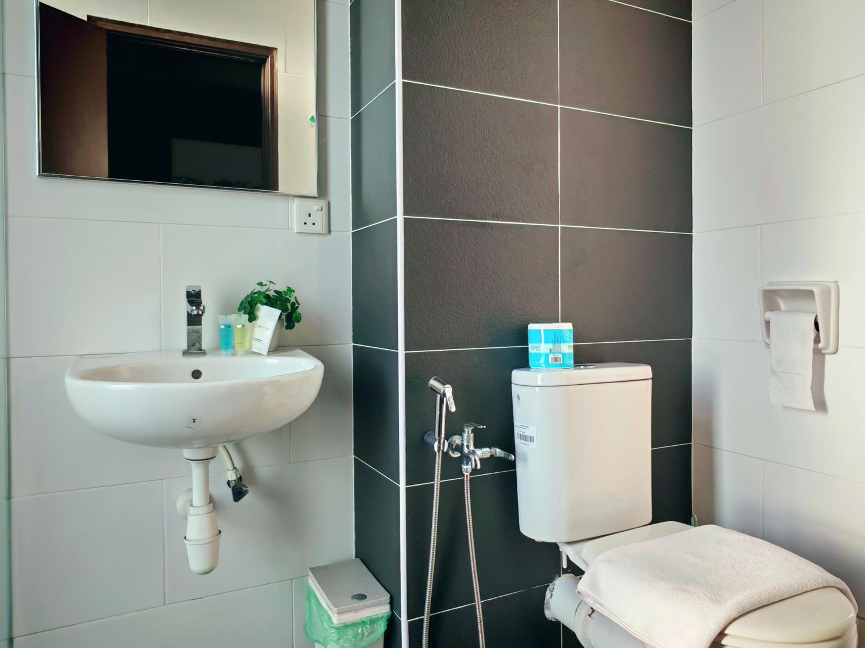 Ipoh Majestic 2 Bedrooms 4Pax Modern Apartment by City Home Empire photo 7