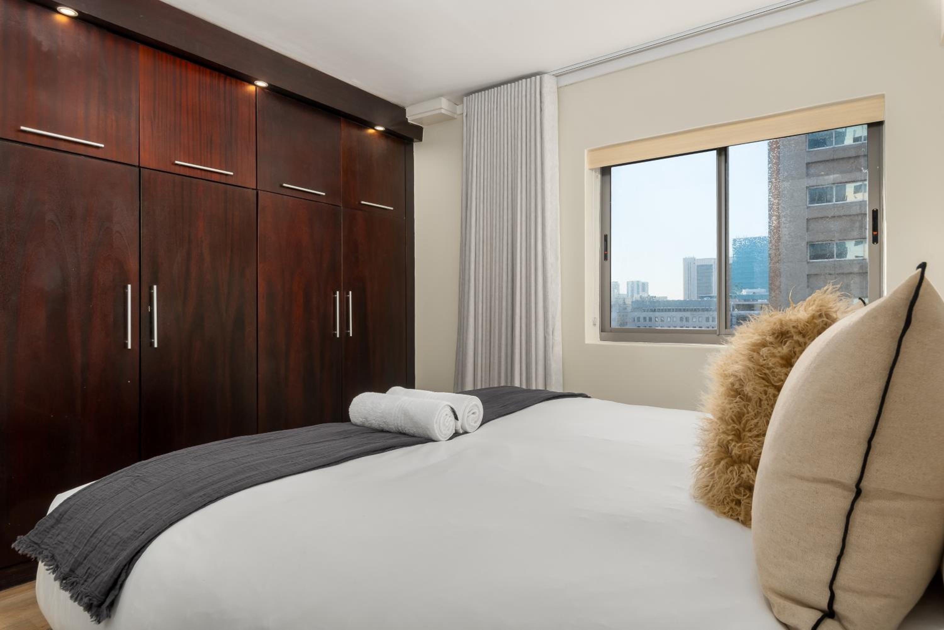 Icon Apartments