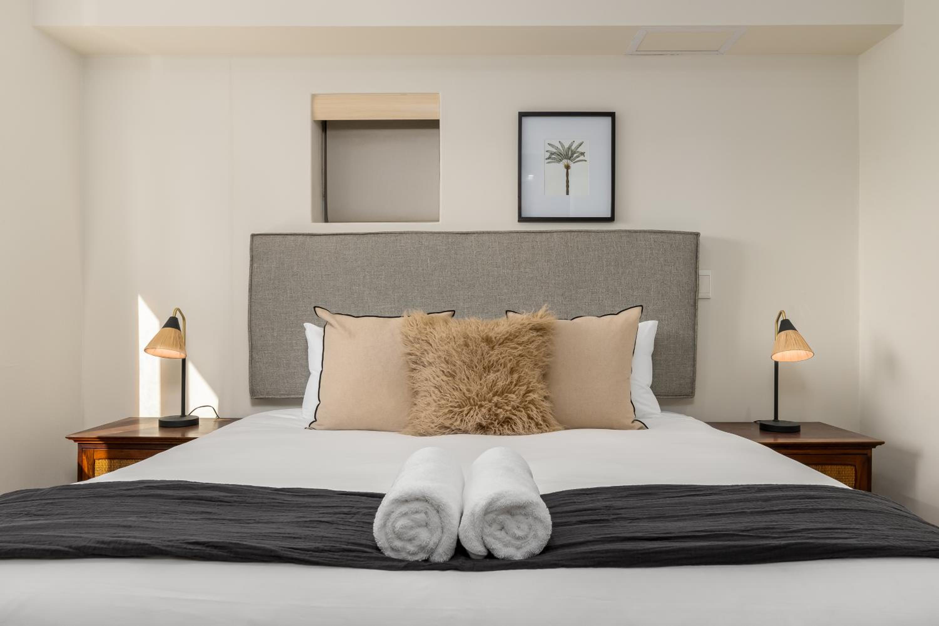 Icon Apartments