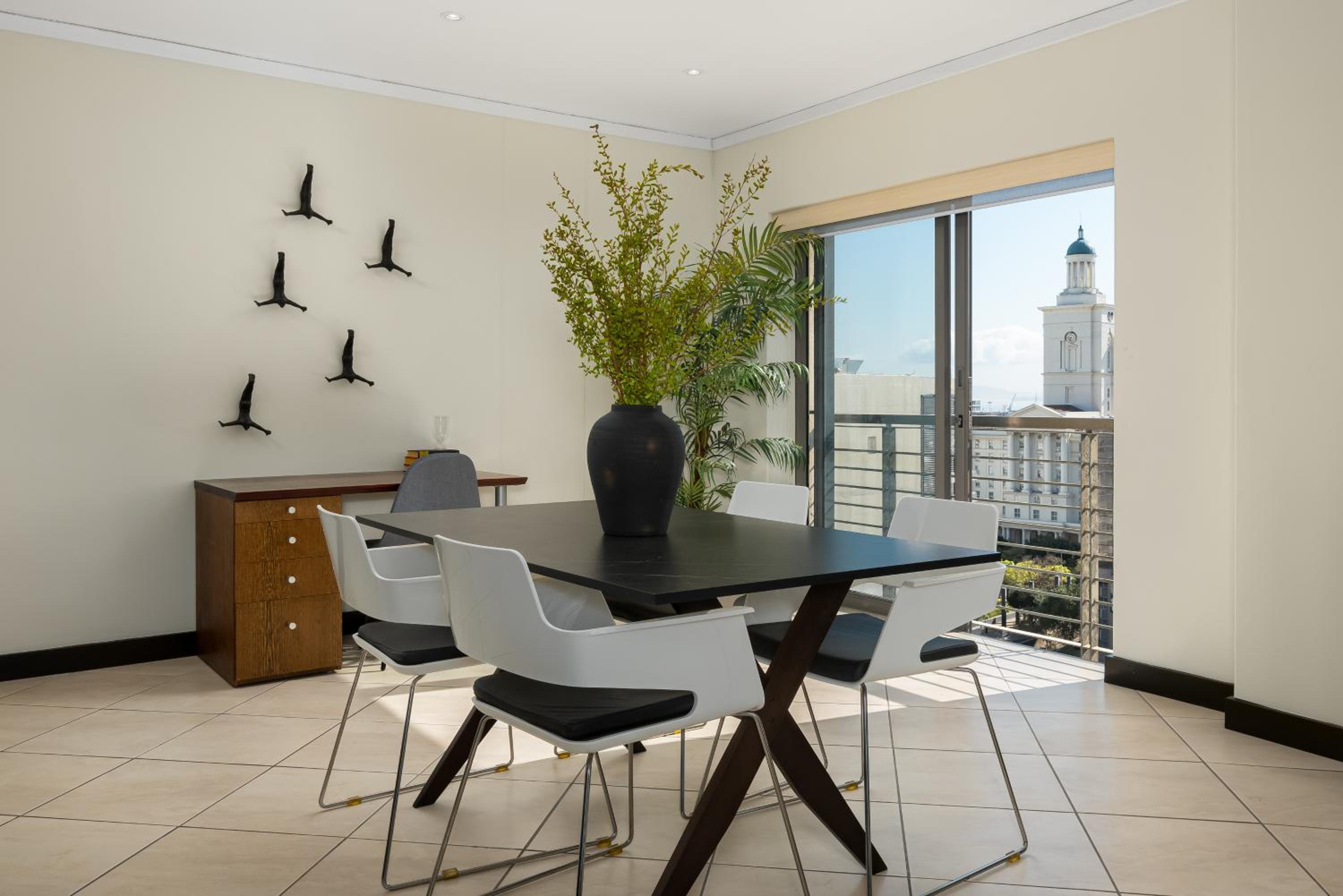 Icon Apartments