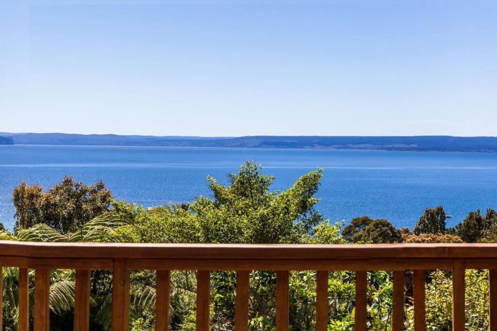 Lake View House with Wi-Fi view 3